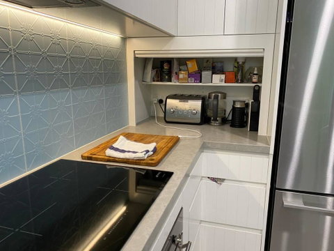 Cosy Backyard Apartment Close To Miami Beach - Tourism Noosa 2