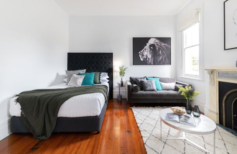 Cosy Nook In Inner-city Victorian Mansion - Tourism Noosa 0