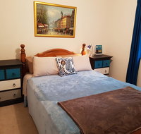 Cosy Quiet Bedroom Ferny Grove - Tourism Noosa