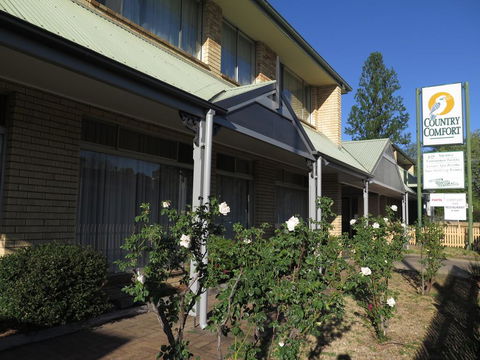 Country Comfort Armidale - Tourism Noosa 0