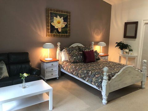 Country Retreat - Tourism Noosa 0