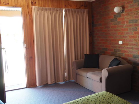 Country Road Motel St Arnaud - Tourism Noosa 3