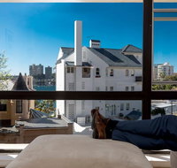 Couple's Gateway in Sunny Elizabeth Bay - Tourism Noosa