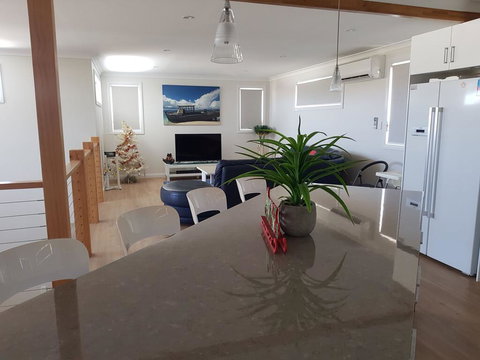 Cozzys Condo Luxury Beach House - Tourism Noosa 0