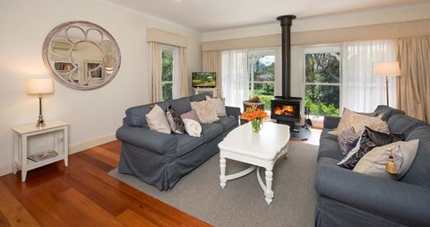 Crystal Creek Meadows - Tourism Noosa 3