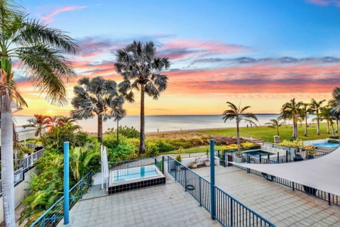 Cullen Bay Villa - Tourism Noosa 0