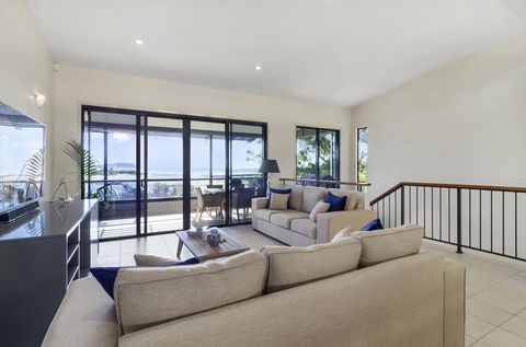 Currumbin Beachside Holiday Home - Tourism Noosa 2