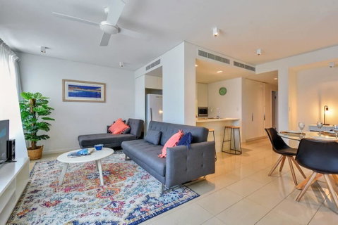 Darwin Waterfront Luxury Apartment - Tourism Noosa 0