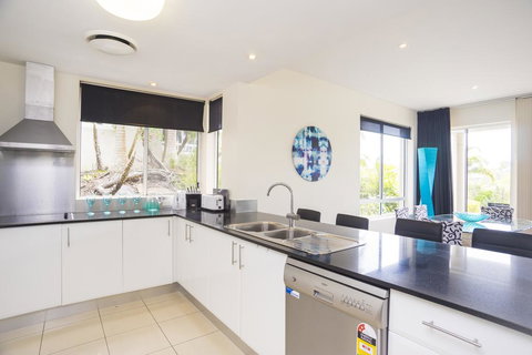 Daybreak On The Greens - Tourism Noosa 2