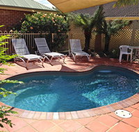 Dolphin Shores - Tourism Noosa