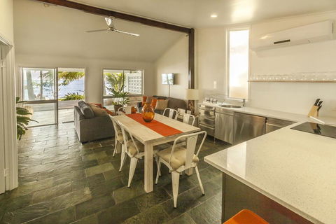 Drift Beach House Getaway - Tourism Noosa 2