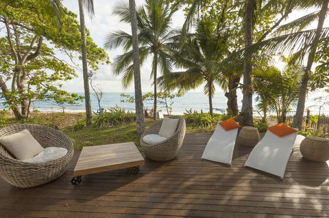 Drift Beach House Getaway - Tourism Noosa 0