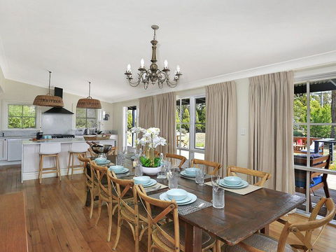 Duncraig House - Open Fireplace, Spa, Pet Friendly - Tourism Noosa 2