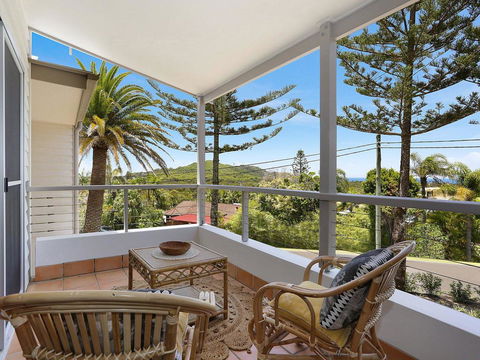 EAST COAST ESCAPES - Lighthouse Studio - Tourism Noosa 0