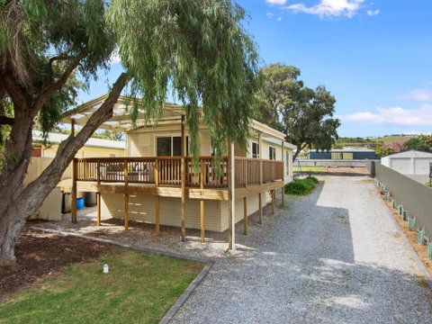 EdAn Beachhouse - 21 Laronde - Tourism Noosa 2