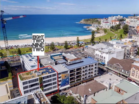 EIGHT TWO NINE TWO III: BONDI BEACH - Tourism Noosa 0