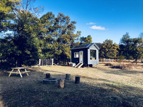 Elizabeth Tiny House - Tourism Noosa 3