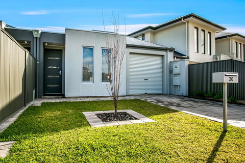 Ella House Adelaide - Tourism Noosa 2