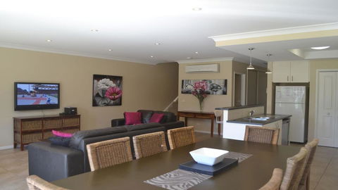ELSINOR Townhouse 7 Mulwala - Tourism Noosa 2