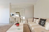 Elwood Seaside 2 Bed Retreat