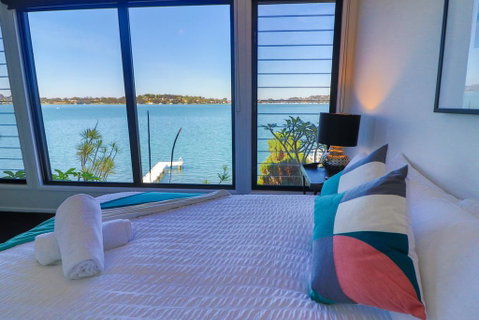 Elysium Lakehouse - Tourism Noosa 0
