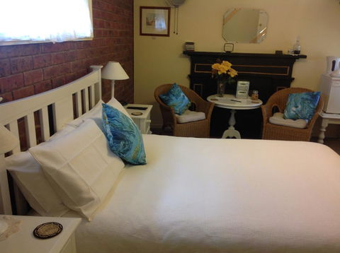 Emeu Inn Bed & Breakfast - Tourism Noosa 2