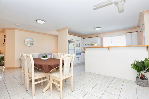 Enjoy Sunsets And Waterviews From Your Private Balcony - Tourism Noosa 2
