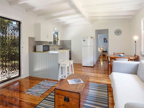 Enjoy The Soothing Sea Breeze - Tourism Noosa 0
