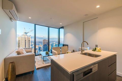 EQ Tower Luxury 2 Bedroom Skyline CBD Apartment - Tourism Noosa 0