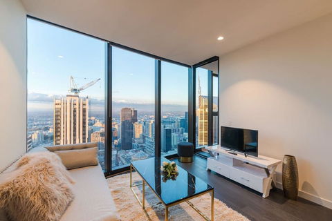 EQ Tower Luxury 2 Bedroom Skyline CBD Apartment - Tourism Noosa 2