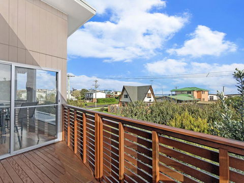 ESCAPE 2 BROPHY - Tourism Noosa 3