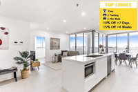 ESQ Astonishing 3BD Apartment 1 min from Train Station