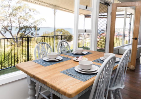 Estuary Cottage, Mandurah, Dawesville - Tourism Noosa 0