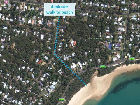 EVERGREEN BEACH HOUSE - Tourism Noosa 3