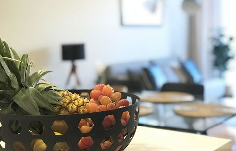 EVOLVE Near Adelaide CBD - Netflix / Wine / Lock Up Garage! - Tourism Noosa 3
