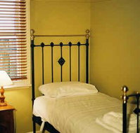 Eyre House - Tourism Noosa