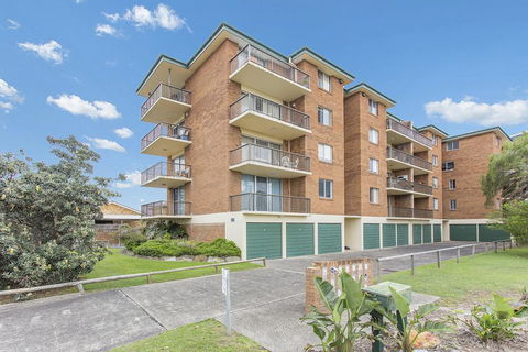 Fairleigh - Unit 1 - Tourism Noosa 0