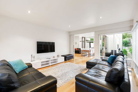FAIRSEA RETREAT - RYE - Tourism Noosa 1