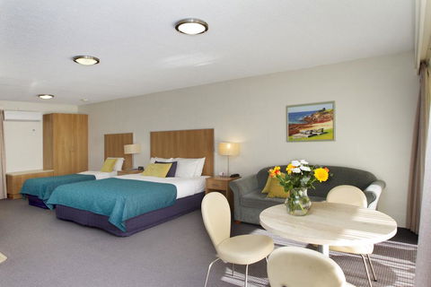 Fairway Motor Inn - Tourism Noosa 3