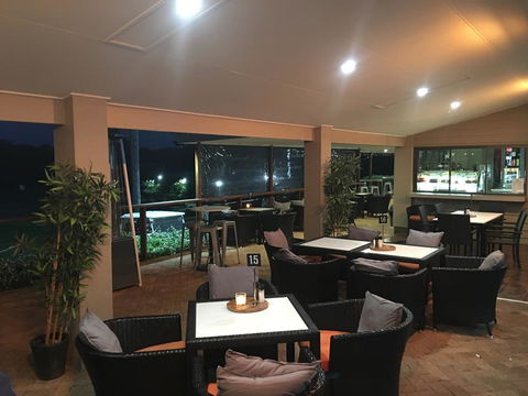 Fairway Village @ Windaroo Lakes Golf Club - Tourism Noosa 2