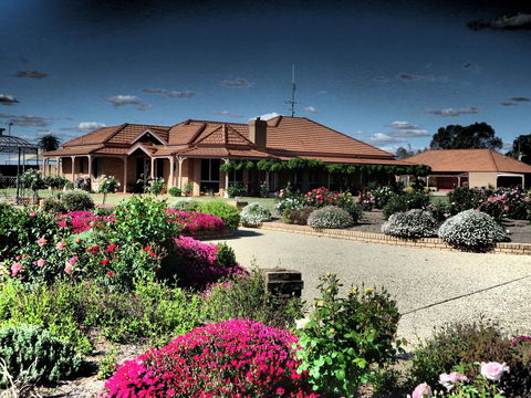 Fairways Bed & Breakfast At Jerilderie - Tourism Noosa 3
