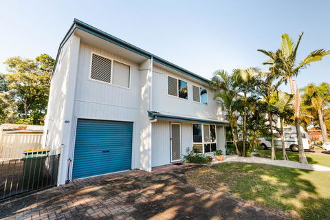 Family Getaway Close To Beach And Restaurants - Tourism Noosa 0