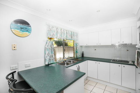 Family Getaway Close To Beach And Restaurants - Tourism Noosa 1
