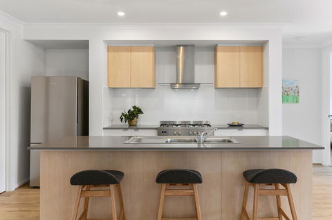 Family Holiday Paradise - New Modern Beach House - Tourism Noosa 1