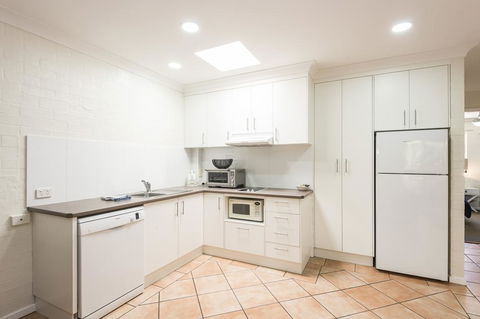 Fiesta Palms 2 - Central Byron Bay - Tourism Noosa 2