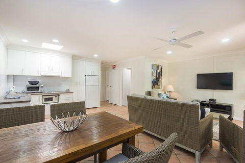 Fiesta Palms 2 - Central Byron Bay - Tourism Noosa 1