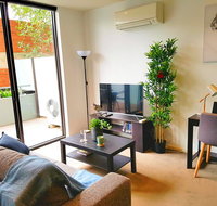 FITZROY FANTASTIC 1BR APT with FREE WINE NETFLIX WIFI close to TRAMS COLES - Tourism Noosa