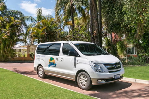 Flag Motor Lodge - Tourism Noosa 0