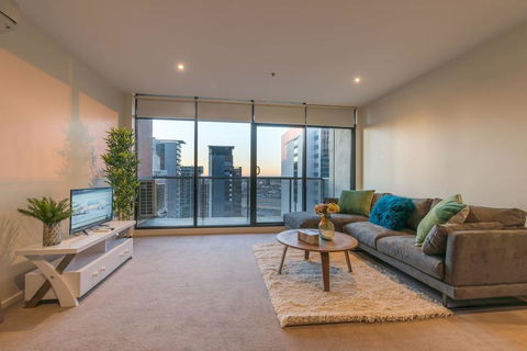 Flagstaff Garden Large 2 Bedroom Modern Apartment - Tourism Noosa 0