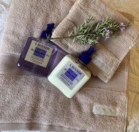 Flowerdale White House